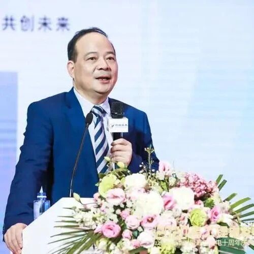 宁德时代曾毓群：第五代磷酸铁锂电池产品已经开始量产