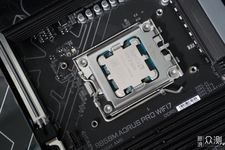 裸機 vs 裝機箱誰才是散熱贏家?實測一下來看 裸機 vs 裝機箱誰才是散熱贏家?實測一下來看