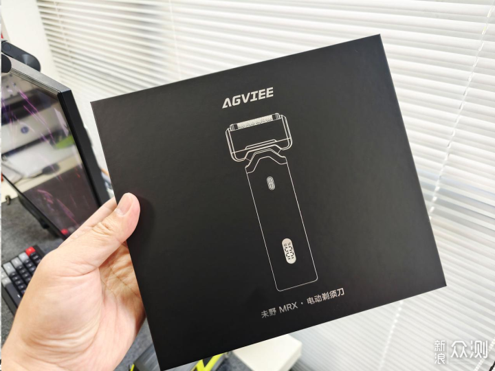 未野MRX剃鬚刀:27000轉剃鬚,五刀頭天花板 未野MRX剃鬚刀:27000轉剃鬚,五刀頭天花板