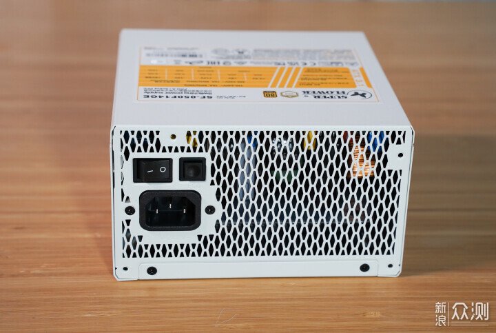 電腦電源水晶靚盲插易，振華LEADEX PROA 850W_新浪眾測