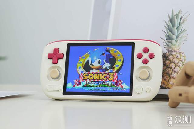 大男孩的復古掌機！AYANEO Pocket AIR Mini_新浪眾測