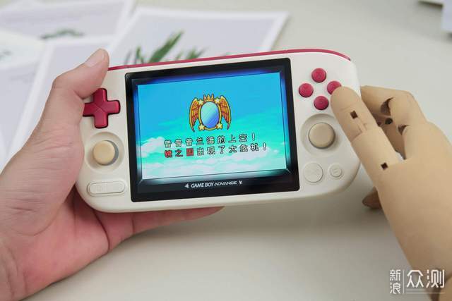 大男孩的復古掌機！AYANEO Pocket AIR Mini_新浪眾測