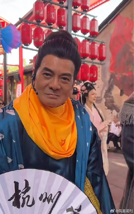 影视寒冬下老戏骨转战景区，是行业没落还是职业新赛道？