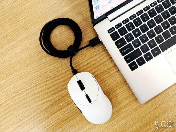 雷柏VT1系列遊戲滑鼠|輕盈質感，超性能體驗_新浪眾測