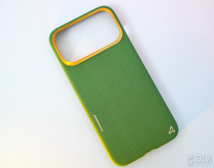 Newcloth火星日落三款手機殼,我幫你試遍了_新浪眾測