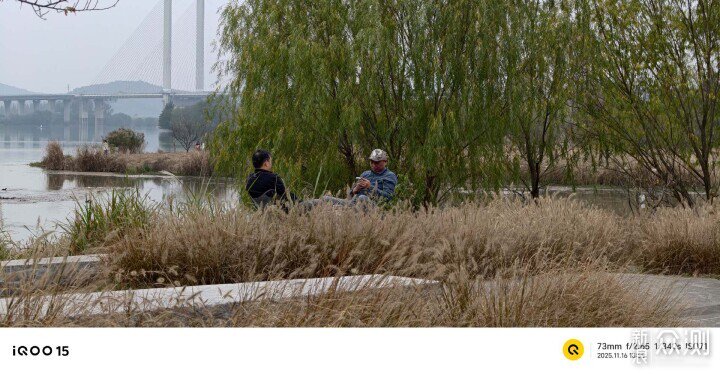 一加15跟iQOO 15究竟哪個更值得？_新浪眾測