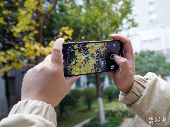 一加15跟iQOO 15究竟哪個更值得？_新浪眾測