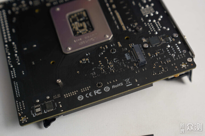 ITX 小鋼炮：千元神U230F + 銘瑄 H810ITX裝機_新浪眾測