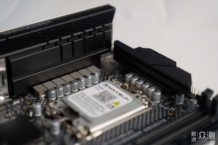 ITX 小鋼炮：千元神U230F + 銘瑄 H810ITX裝機_新浪眾測