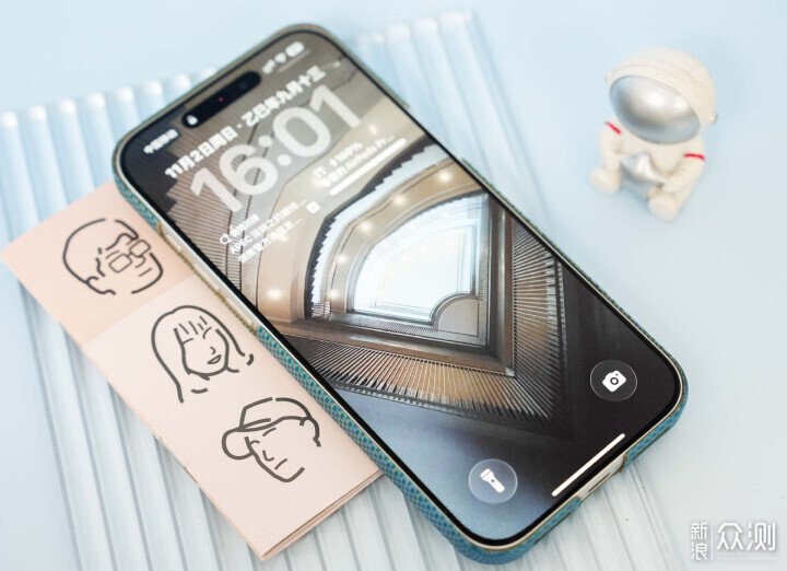 PITAKA月升手機殼體驗：顏值與實用我全都要！_新浪眾測