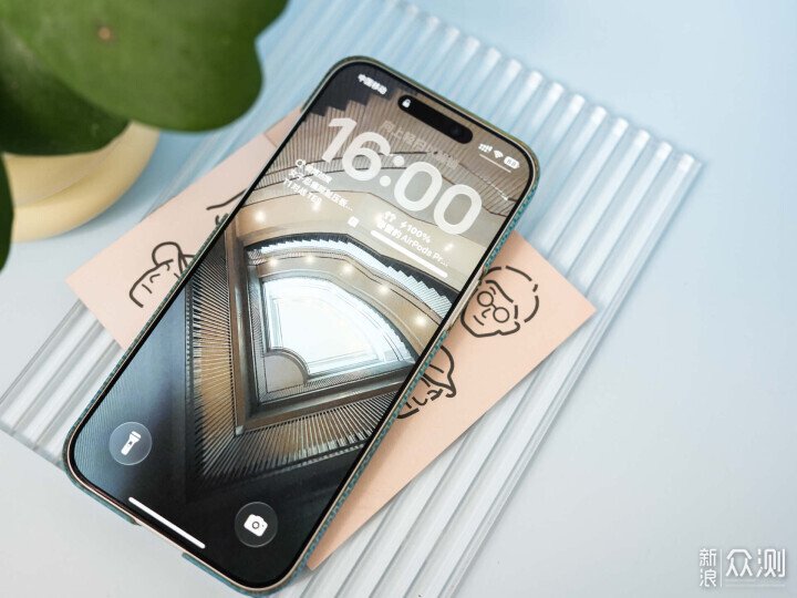 PITAKA月升手機殼體驗：顏值與實用我全都要！_新浪眾測