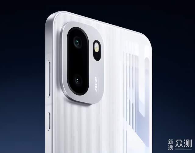 2000元檔的小旗艦！25年11月中端手機選購攻略_新浪眾測