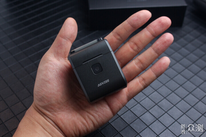 未野往複式剃鬚刀，23000高轉速剃淨無殘留_新浪眾測