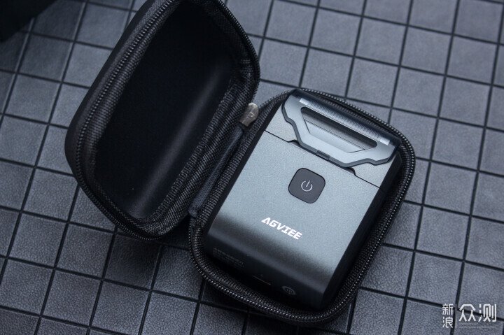 未野往複式剃鬚刀，23000高轉速剃淨無殘留_新浪眾測