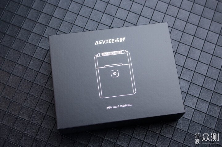 未野往複式剃鬚刀，23000高轉速剃淨無殘留