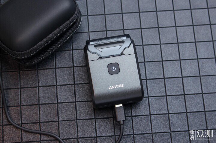 未野往複式剃鬚刀，23000高轉速剃淨無殘留_新浪眾測