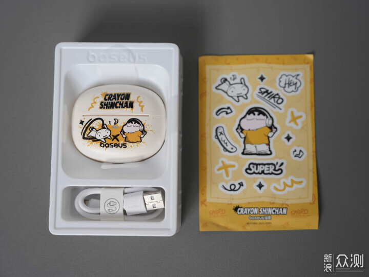 看倍思×蠟筆小新如何拯救我的打工日常_新浪眾測