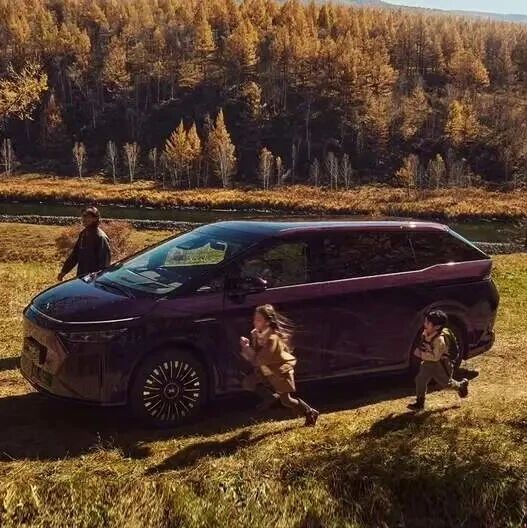 小鹏汽车正式推出品牌首款增程式MPV车型X9超级增程版