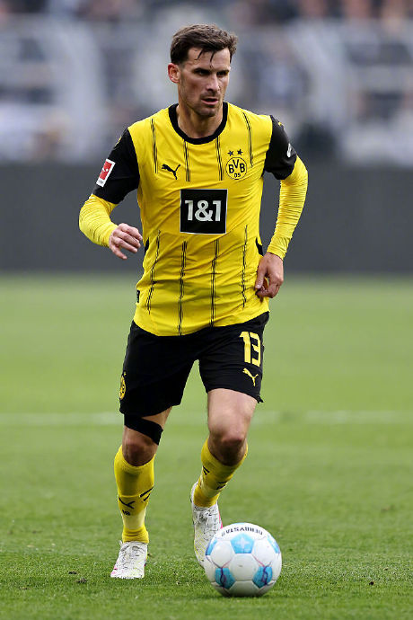 多特客场胜率德甲第一，球迷为何更爱看大黄蜂的逆袭剧本？