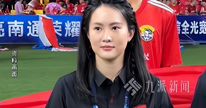 “杨旭文陈若琳”登热搜，网友称《唐朝诡事录》男主与奥运冠军陈若琳订婚，杨旭文工作室回应：假