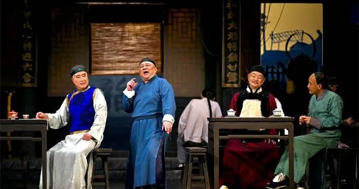 北京人艺“镇院之宝”再度登台，主要角色中只有冯远征和何冰还没退休