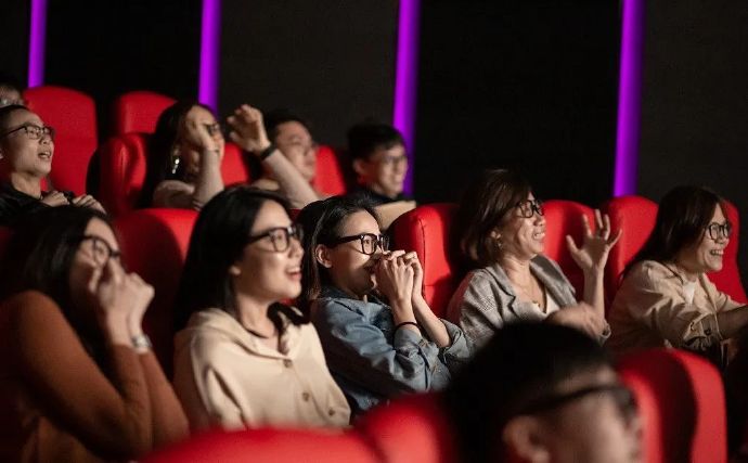 电影改档三次以上，是市场策略失效还是行业生态预警？