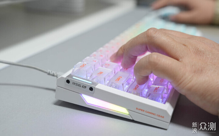 想試試磁軸的“快”，這把鍵盤就是答案_新浪眾測