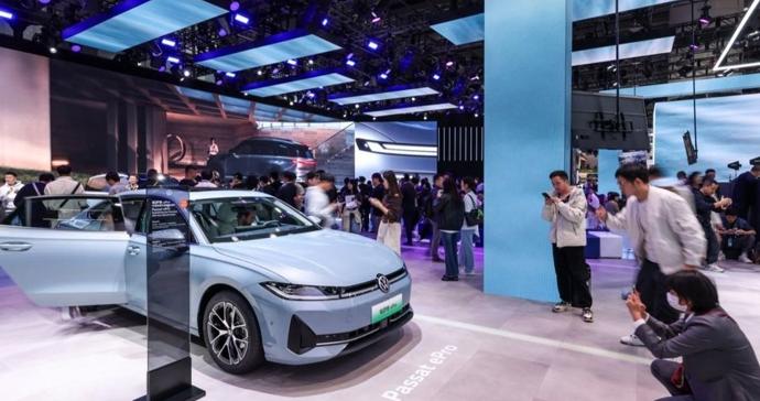 全能源形式布局提速，上汽大众以“双曲线”韧性领跑合资转型