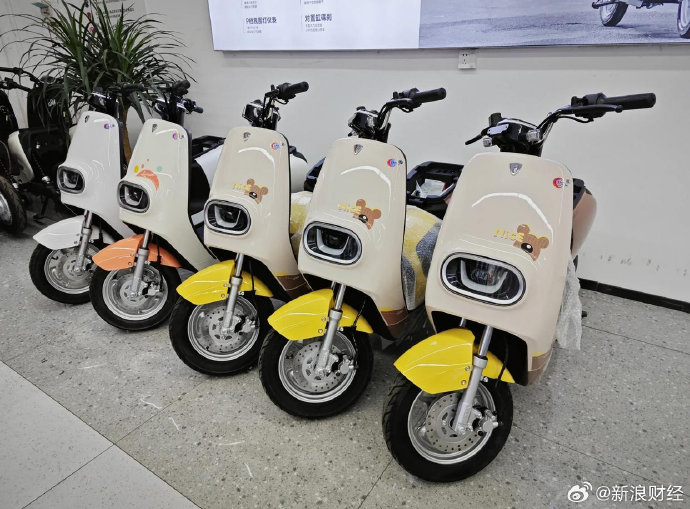 新国标落地一周，为何“0公里二手车”在多地门店悄然兴起？