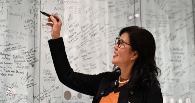 郎平透露：“颈椎、膝盖、髋关节都置换了”，是否会再执教？本人回应