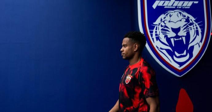 蒋光太、莱昂纳多两大核心缺战，尝到甜头的穆斯卡特把 541 阵型进行到底