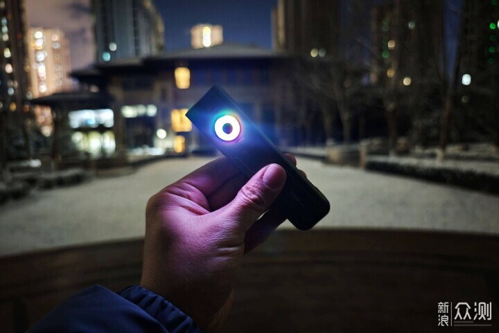 三光源+高亮度+氛圍燈,Fenix E06R Pro_新浪眾測