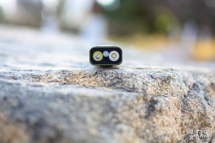 三光源+高亮度+氛圍燈,Fenix E06R Pro_新浪眾測