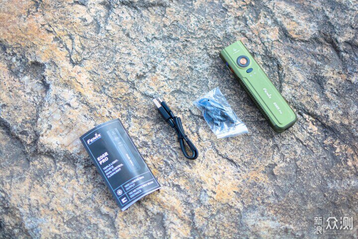 三光源+高亮度+氛圍燈,Fenix E06R Pro_新浪眾測