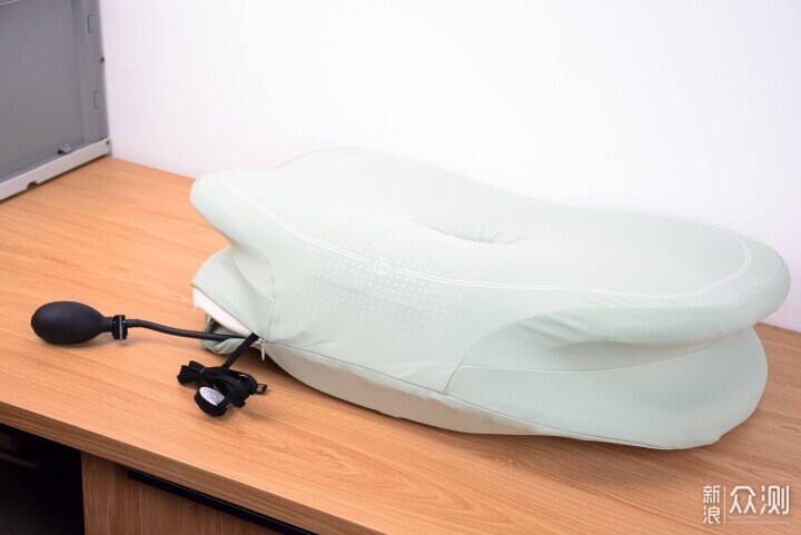 早晨的脖子,緊繃感被帶走了!添眠荷葉護頸枕_新浪眾測