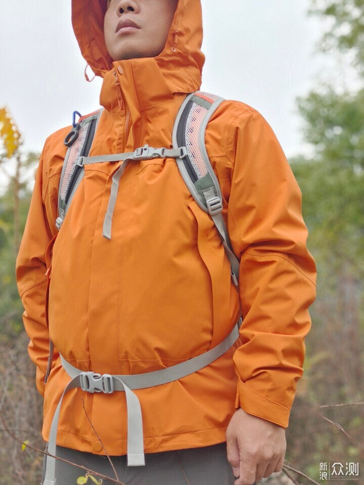 始祖鳥平替界戰鬥機!GaKior戶外衝鋒衣實測_新浪眾測