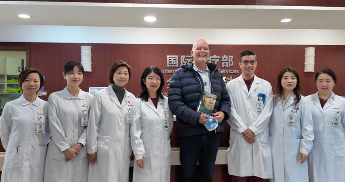 被判“生命只剩一两天”后，皮划艇世界冠军用AI找到上海瑞金医院