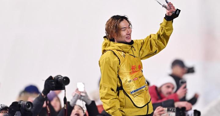 苏翊鸣获得2025-2026赛季单板滑雪大跳台世界杯总冠军