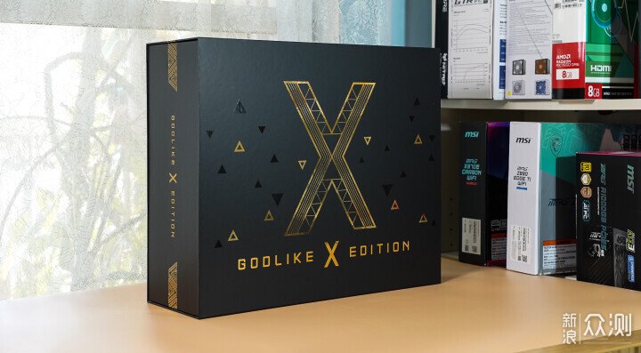 首評微星MEG X870E GODLIKE超神十週年限量版_新浪眾測