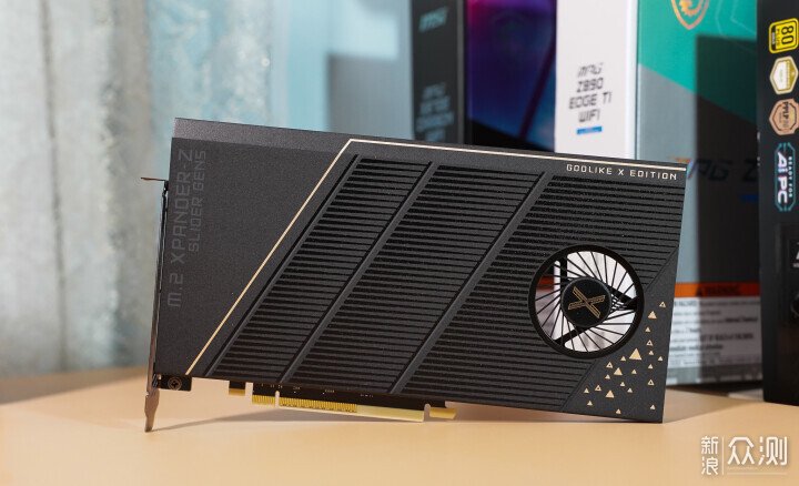 首評微星MEG X870E GODLIKE超神十週年限量版_新浪眾測