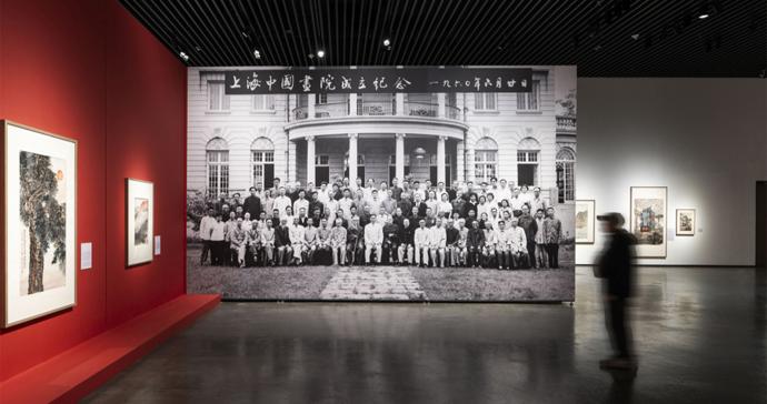 将人民平凡生活点滴化作不朽的艺术篇章，上海中国画院双展庆贺65周年|程十发|画院|美术馆|设色|点滴_新浪新闻