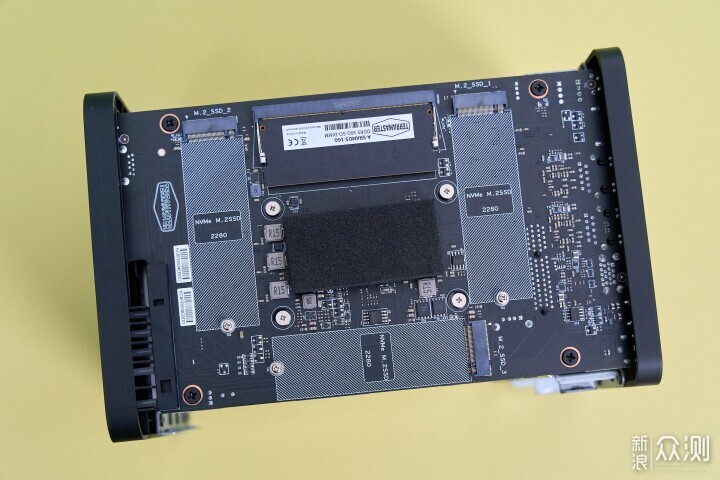 3+4盤位!牙膏踩爆的鐵威馬F4-425Plus_新浪眾測