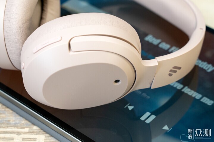 漫步者W820NB三金標:音質才是隱藏大招_新浪眾測