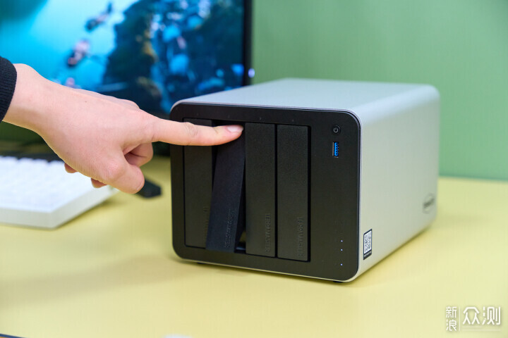 3+4盤位!牙膏踩爆的鐵威馬F4-425Plus_新浪眾測