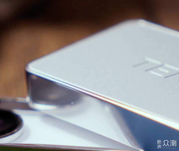 騰隱 P2000 移動 SSD,愛好攝影的可靠搭子_新浪眾測