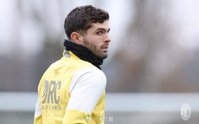 劳塔罗领跑意甲射手榜，面对普利西奇等年轻挑战者，他如何维持进球效率冲击赛季金靴？