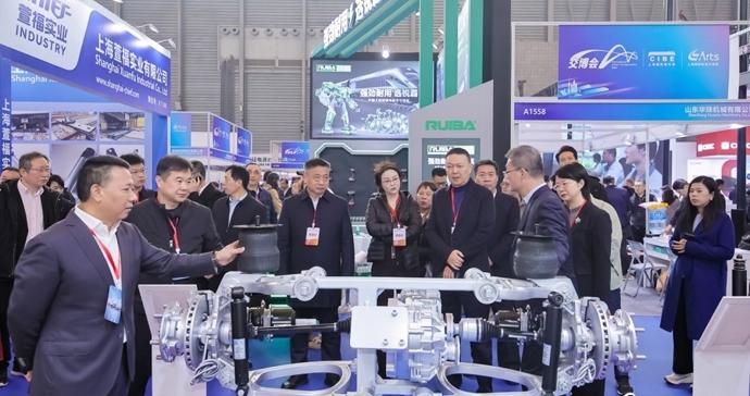 第十四届上海国际客车展开幕！