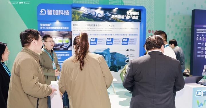 智加科技与中国重汽深化战略合作，高阶辅助驾驶重卡实现量产交付
