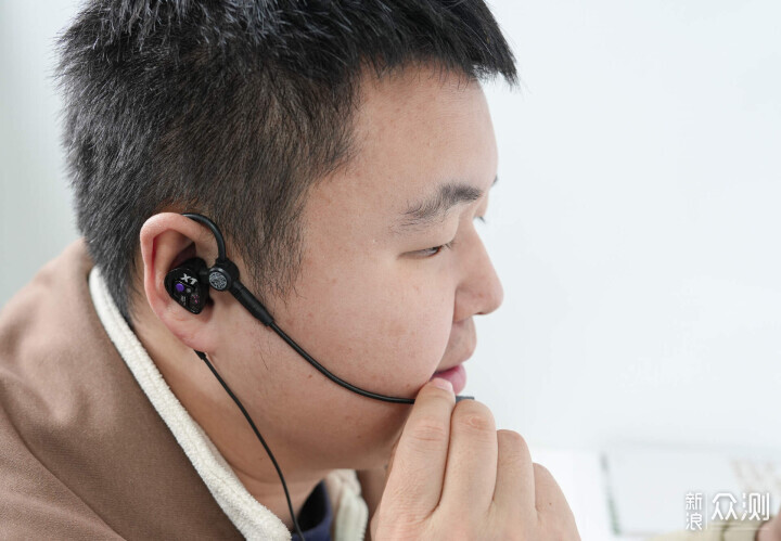 唐族Tangzu 薛濤XT-01 遊戲 / 聽歌全hold住_新浪眾測