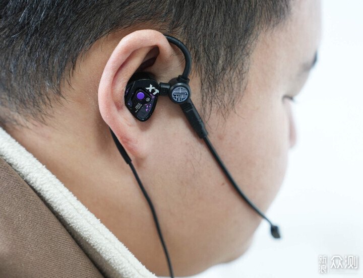 唐族Tangzu 薛濤XT-01 遊戲 / 聽歌全hold住_新浪眾測